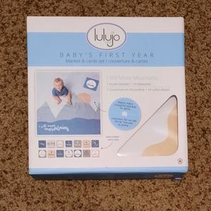 Lulujo Baby's First Year Milestone Blanket + Cards